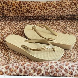 Havaianas Platform Tan Flip Flops